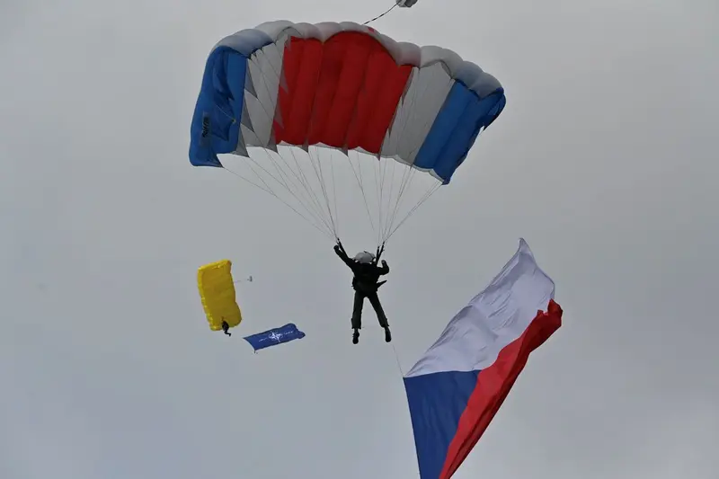 a11y.openImage