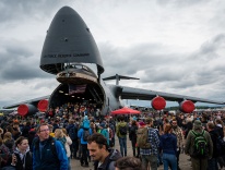 Bądź zdalnie w centrum wydarzeń dzięki ulepszonej aplikacji NATO Days 2024!